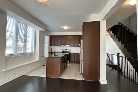 3 Temple Manor Road, ON L6Y 6C5