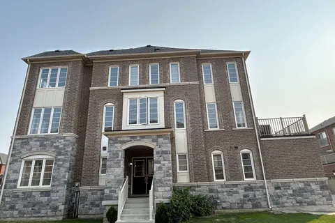 3 Temple Manor Road, ON L6Y 6C5