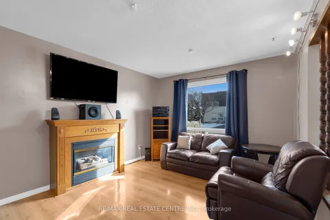 5 Hawkins Court, ON L6S 2N7