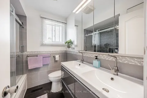 49 Lapp Street, ON M6N 3W5