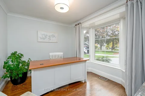 359 Camelot Court, ON L7L 2G2