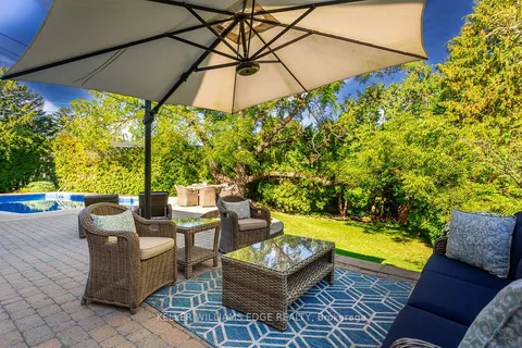 359 Camelot Court, ON L7L 2G2