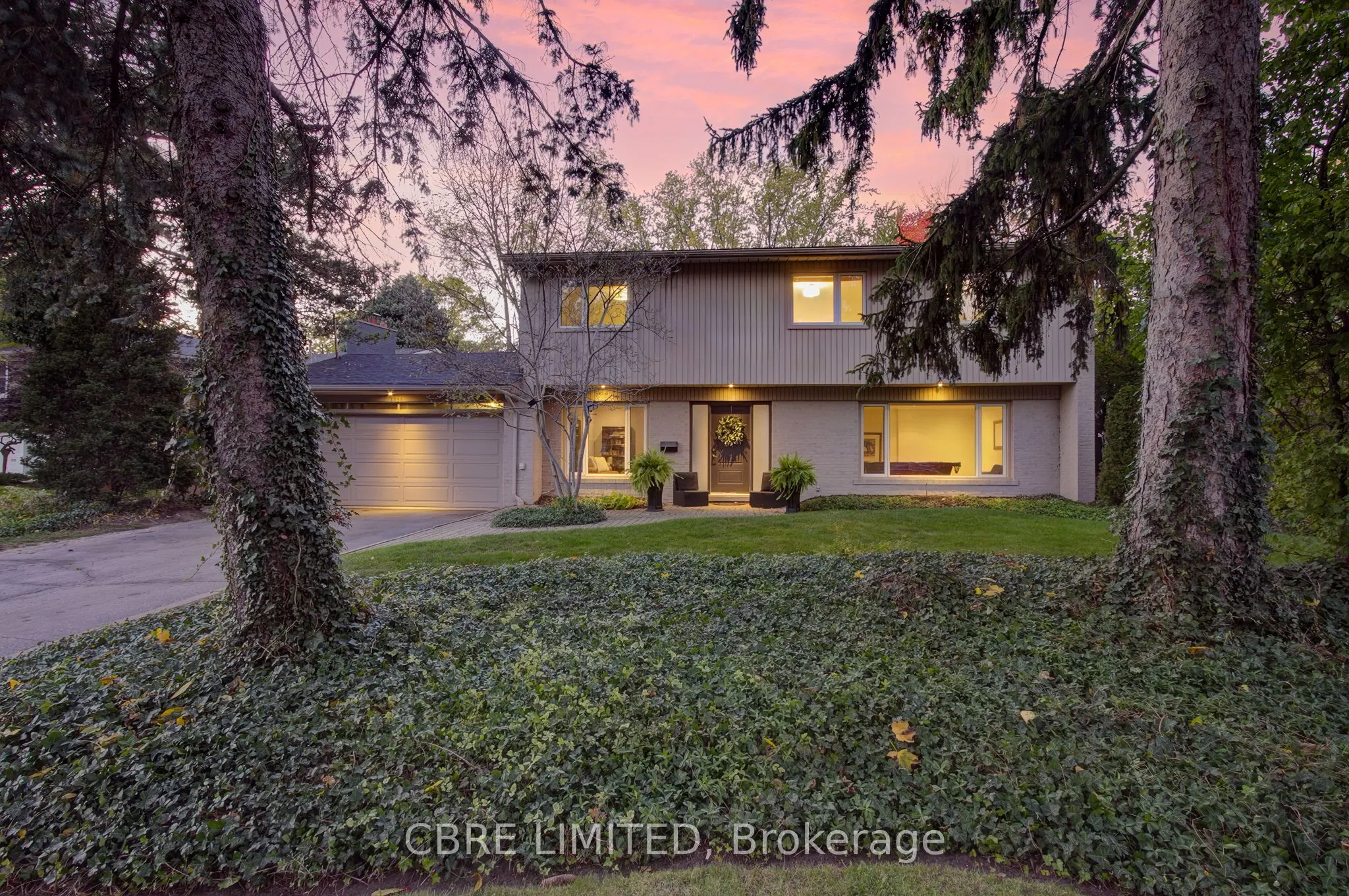 1385 Birchwood Drive, ON L5J 1T3