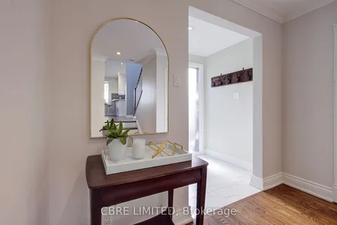 1385 Birchwood Drive, ON L5J 1T3