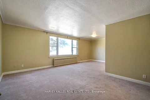 90 Trethewey Drive, ON M6M 4B4