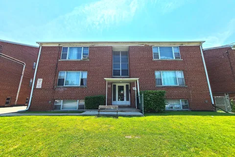 90 Trethewey Drive, ON M6M 4B4