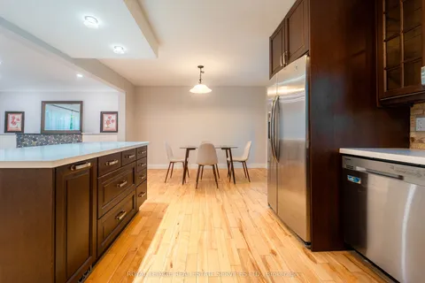 1071 Joan Drive, ON L7T 3H3