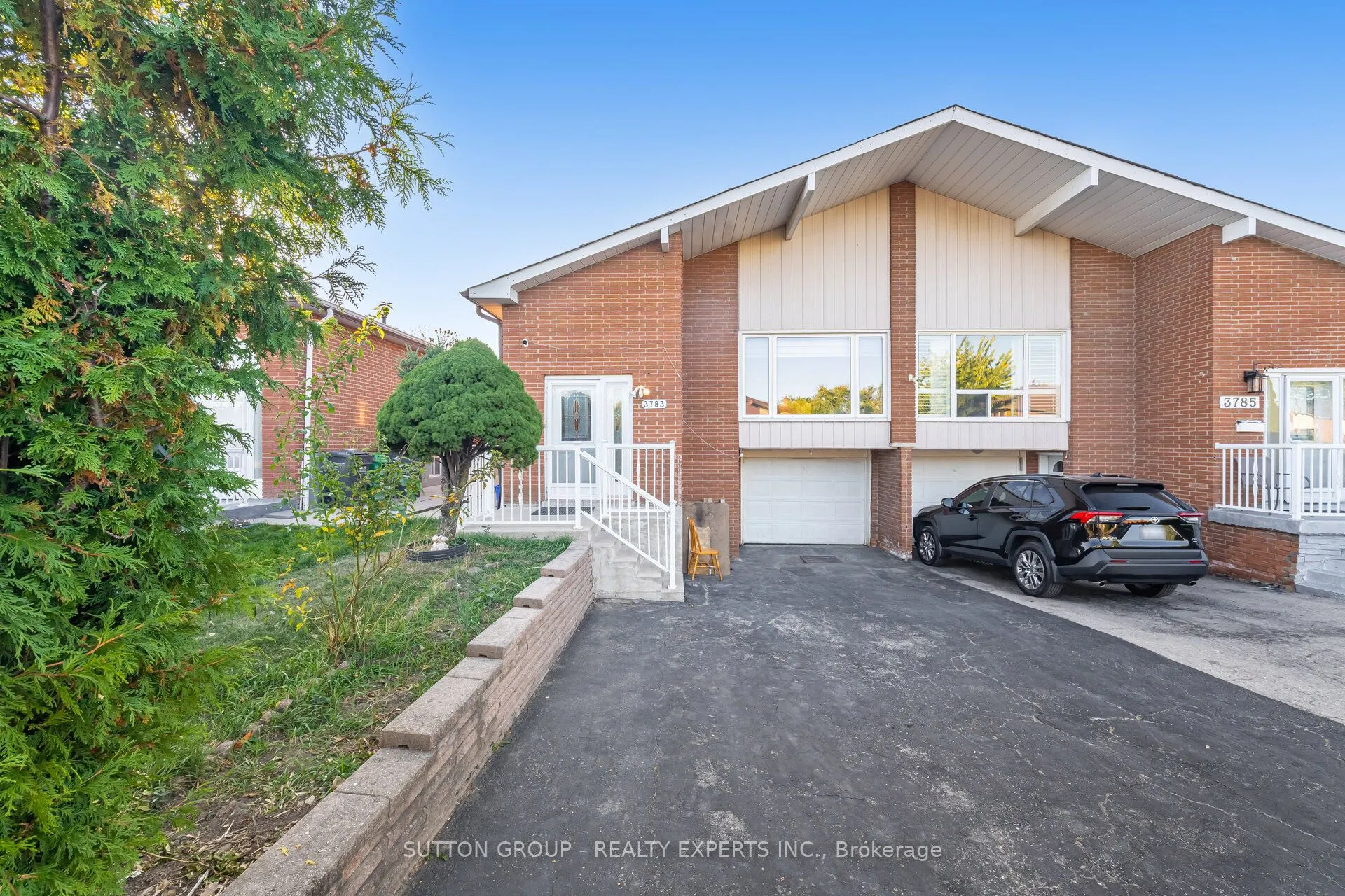 3783 Keenan Crescent, ON L4T 3M1