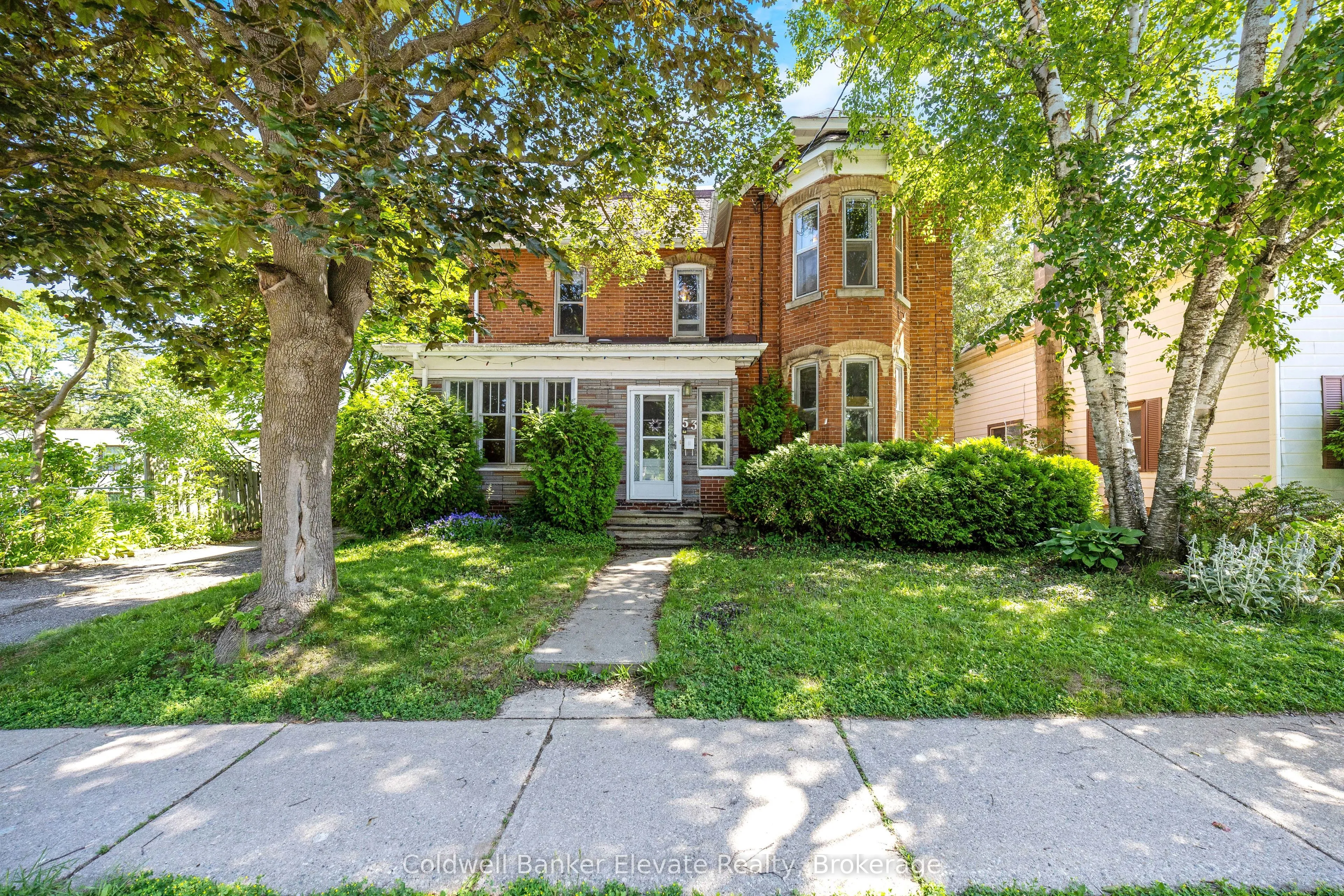 53 Willow Street, ON L7J 1Z8