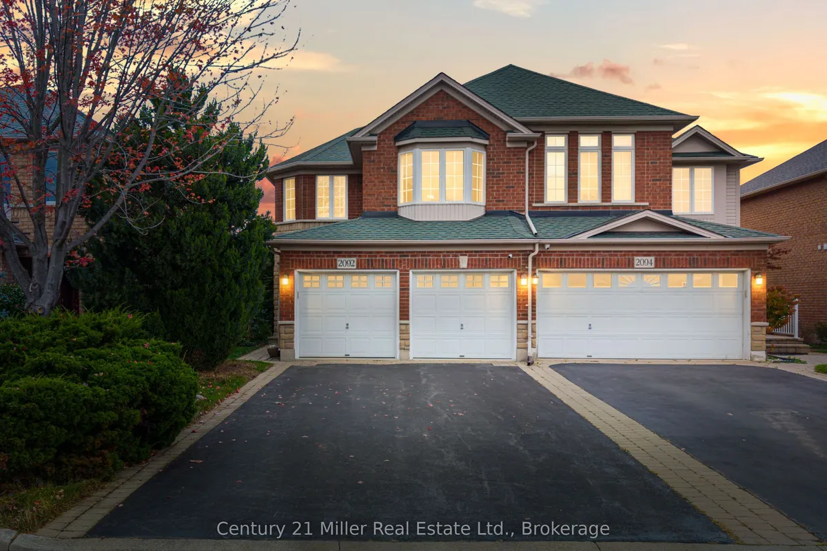 2092 Redstone Crescent, ON L6M 5B1