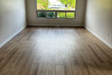 2550 Mainroyal Street, ON L5L 1C9