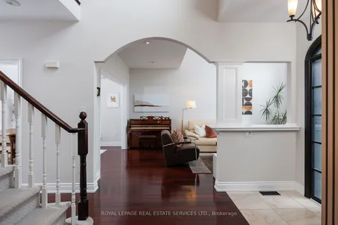 1061 Summit Ridge Drive, ON L6M 3K9