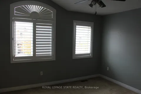 2128 Blackforest Crescent, ON L6M 4T7