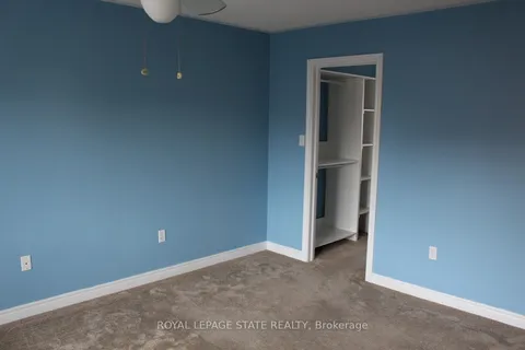 2128 Blackforest Crescent, ON L6M 4T7