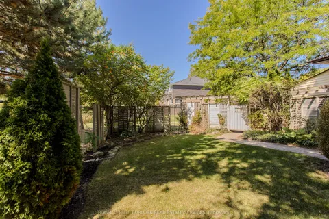 3246 Folkway Drive, ON L7M 3J6