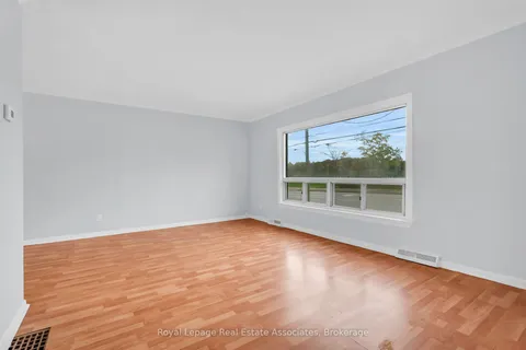 3032 Keele Street, ON M3M 2H4