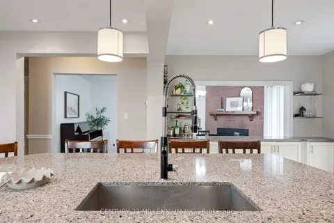 174 Lisa Marie Drive, ON L9W 4P7