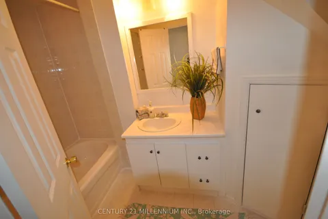 30 Corby Crescent, ON L6Y 1H1