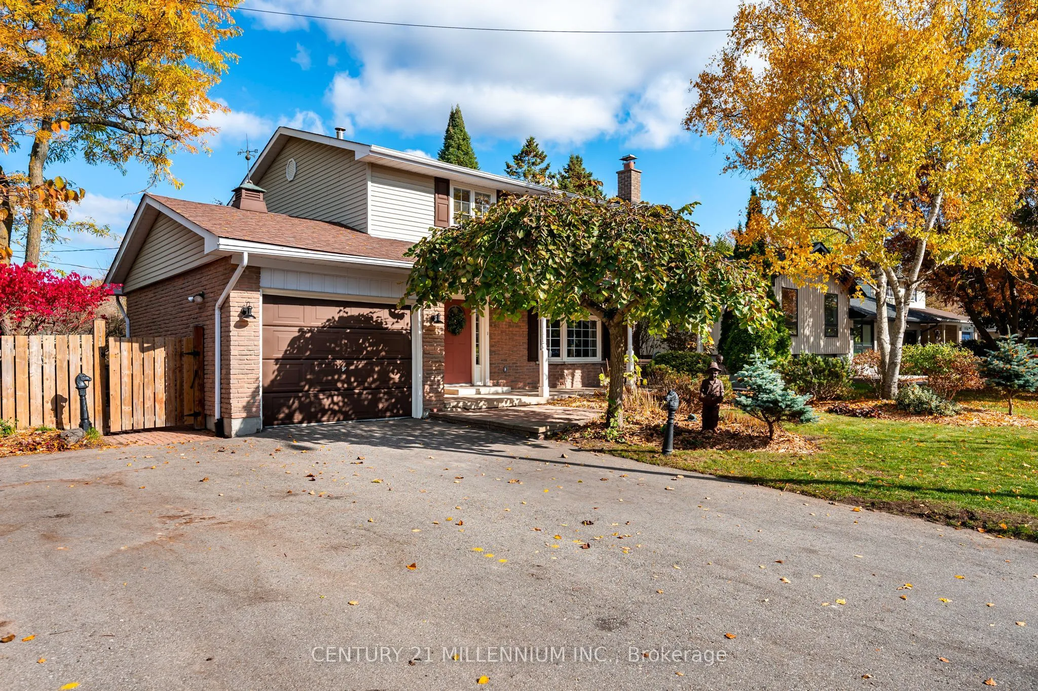 9 Erindale Avenue, ON L9W 2V8