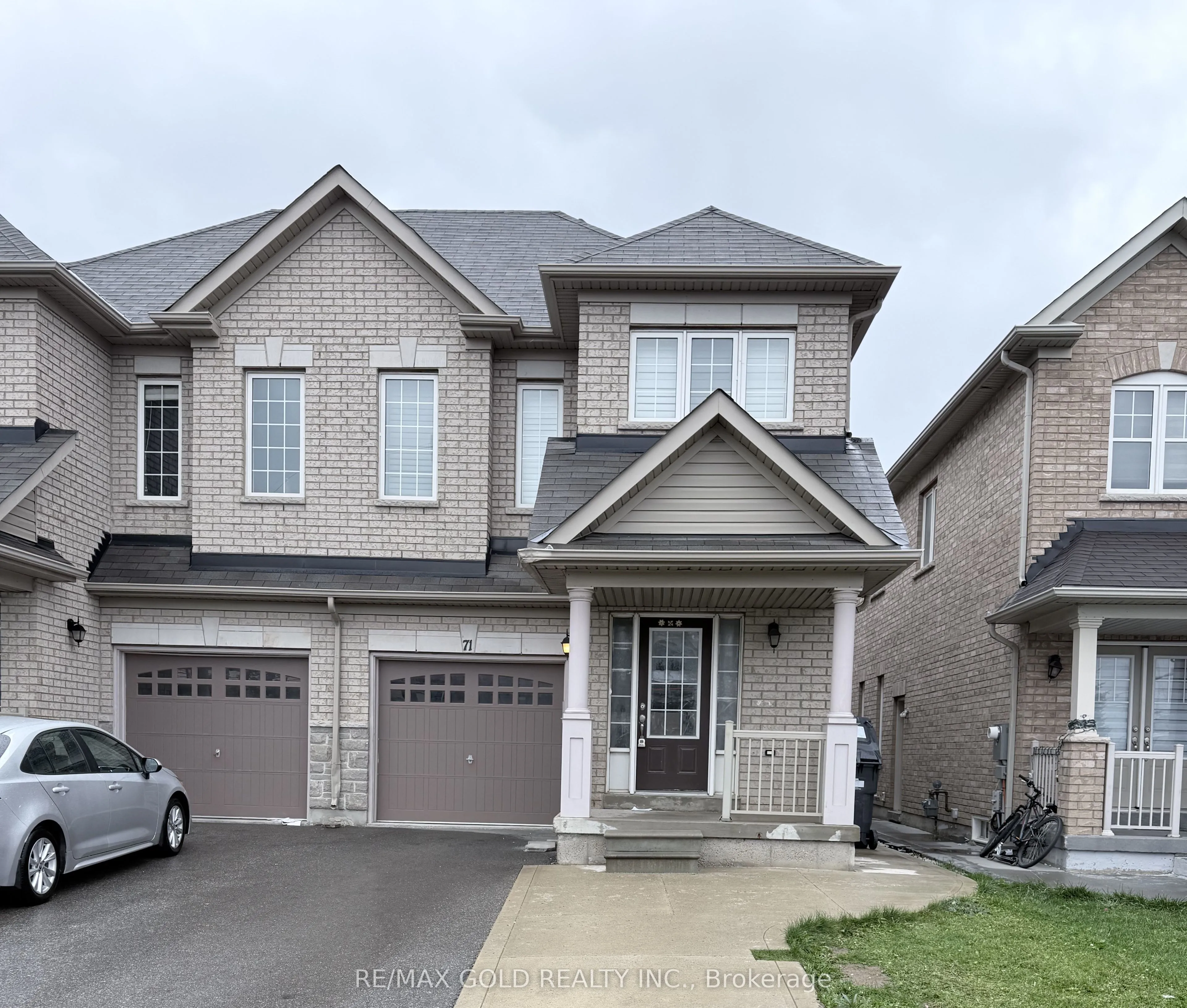 71 Lanark Circle, ON L6X 5L3