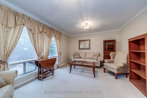 14 Cairnmore Court, ON L6Z 1T6