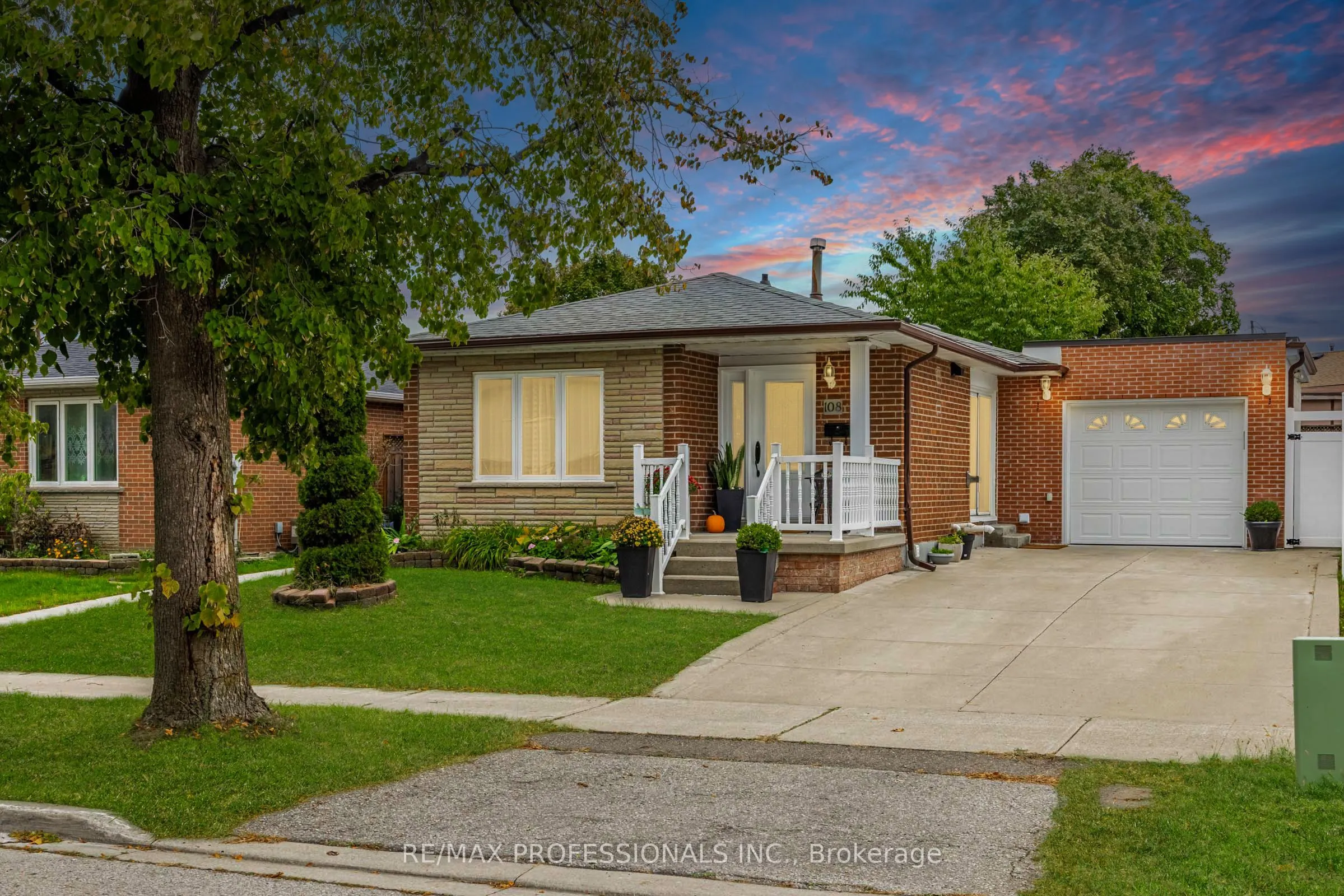 108 Avening Drive, ON M9V 4E6