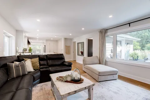 258 Gardenview Drive, ON L7T 1K4