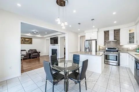 323 Harold Dent Trail, ON L6M 1R3