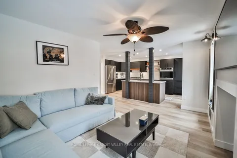 9 Sheardown Trail, ON L7E 1Y5