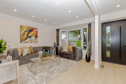 179 Archdekin Drive, ON L6V 1Y8