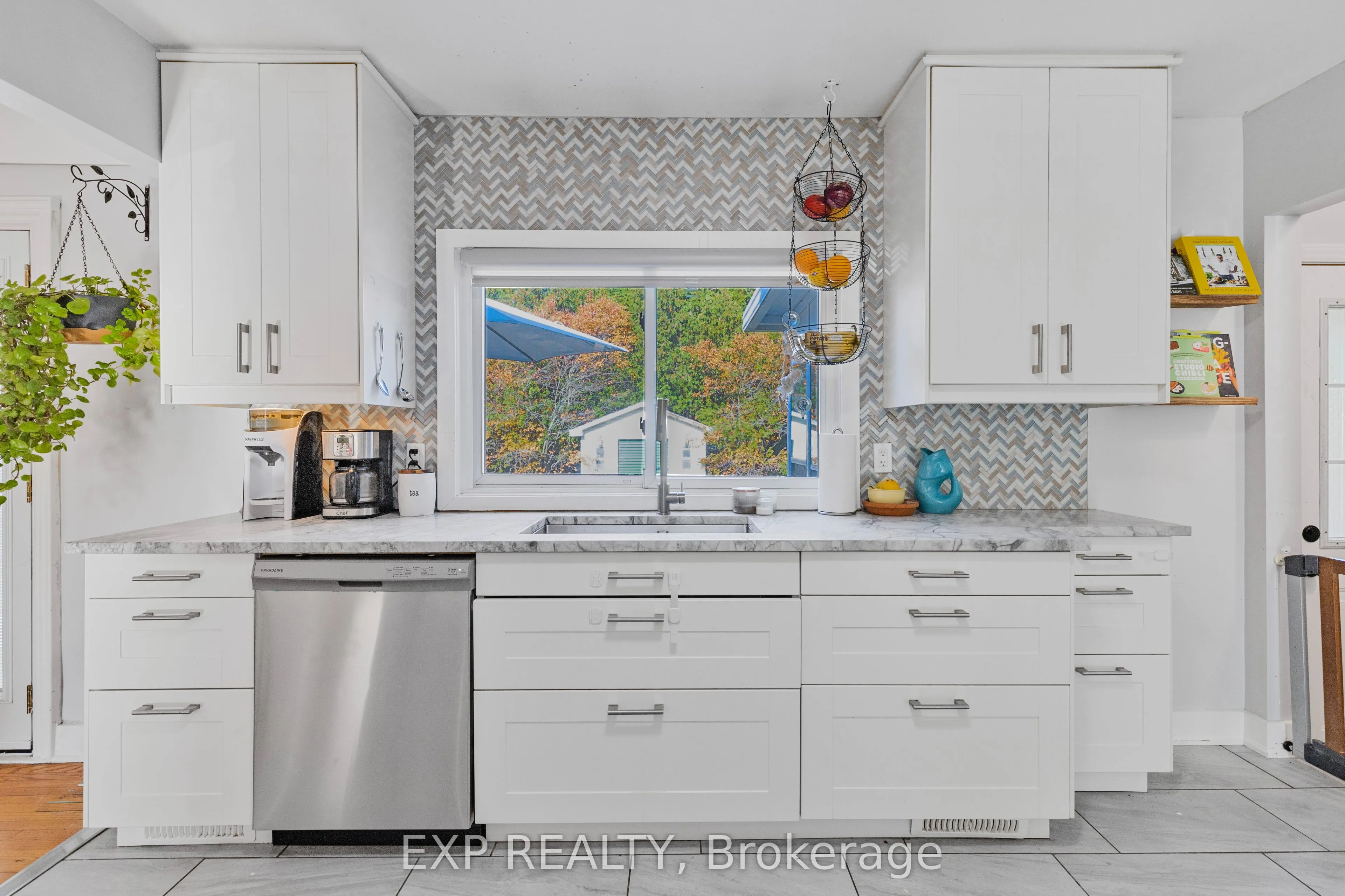 1177 Bellview Street, ON L7S 1C6