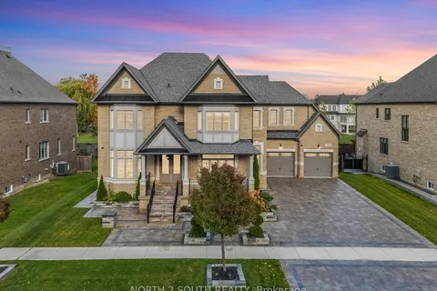 138 Degrey Drive, ON L6P 4L7