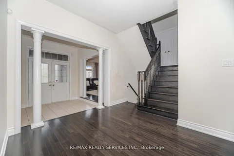 6 BEACON HILL Drive, ON L6X 0V6