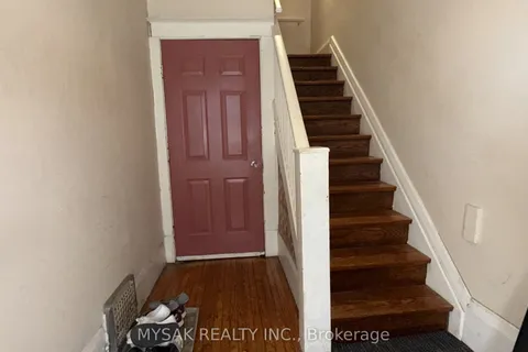 116 Fifth Street, ON M8V 2Z3