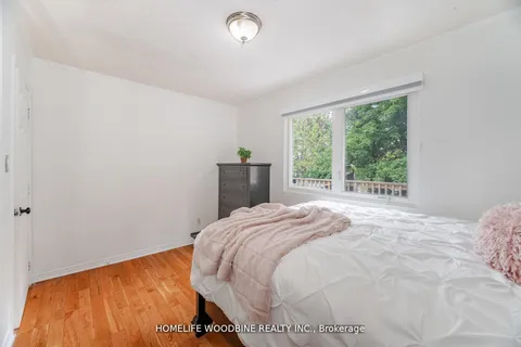 2498 Mainroyal Street, ON L5L 1C9