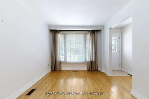 304 Concord Avenue, ON M6H 2P6