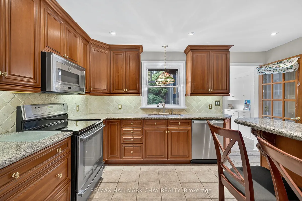 33 Mill Street, ON L6Y 1S7