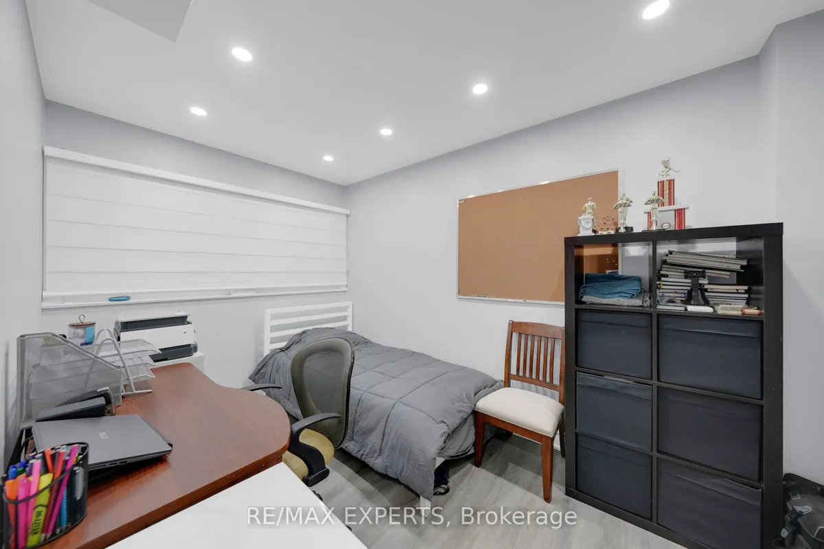 100 Wallasey Avenue, ON M9M 1E4