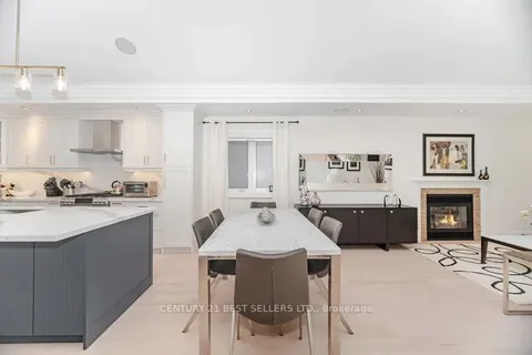 1595 Calverton Court, ON L5G 2W4