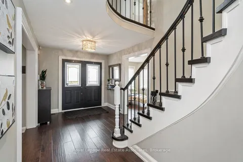 11 Craig Crescent, ON L7G 5K2