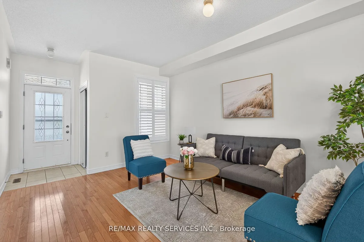 18 Fishing Crescent, ON L6V 4T4