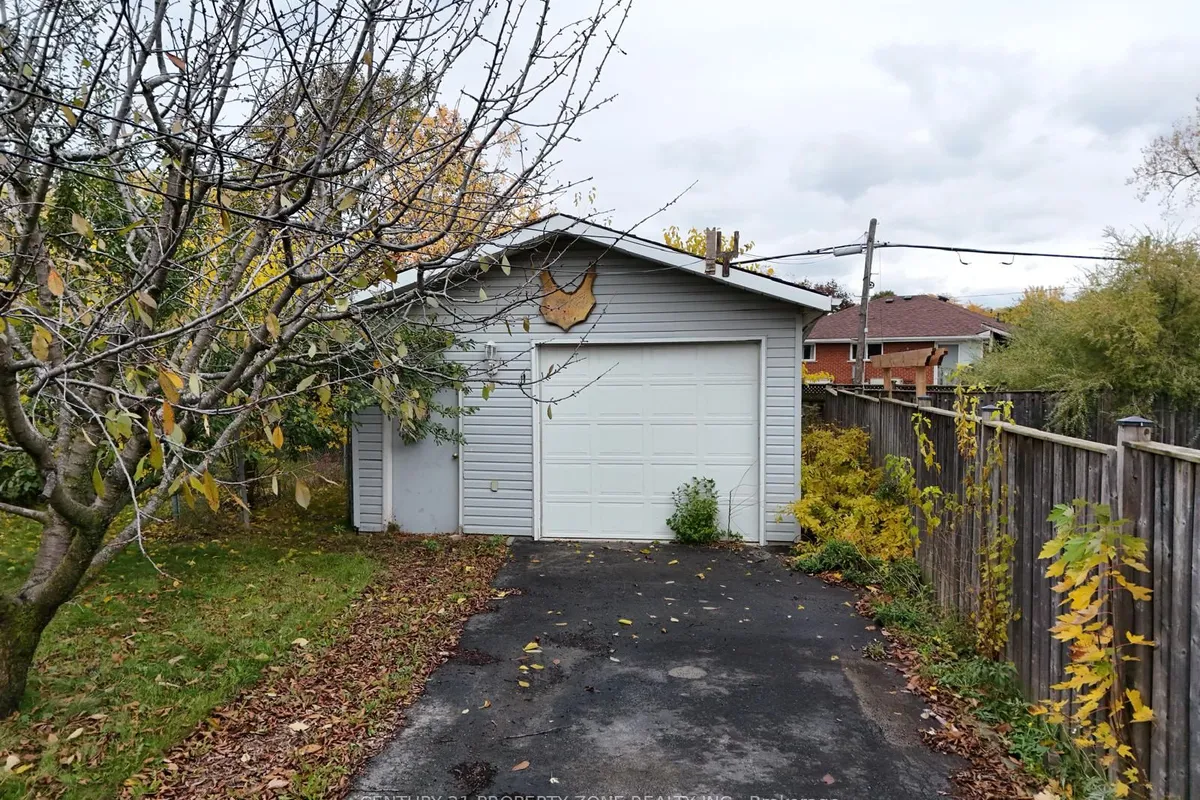 2123 Sunnydale Drive, ON L7P 1E8