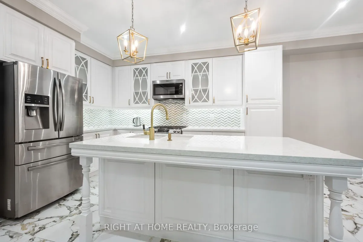 404 Queen Mary Drive, ON L7A 4K4