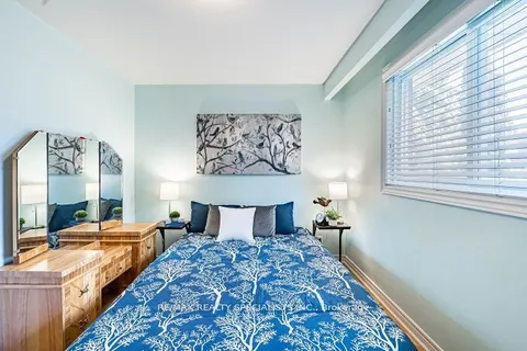 61 Brewster Crescent, ON M3N 1C7