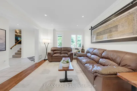 44 Sunkist Valley Road, ON L7E 1T1