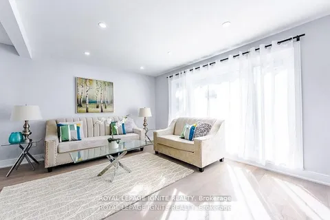 4 Drayton Crescent, ON L6T 3G7