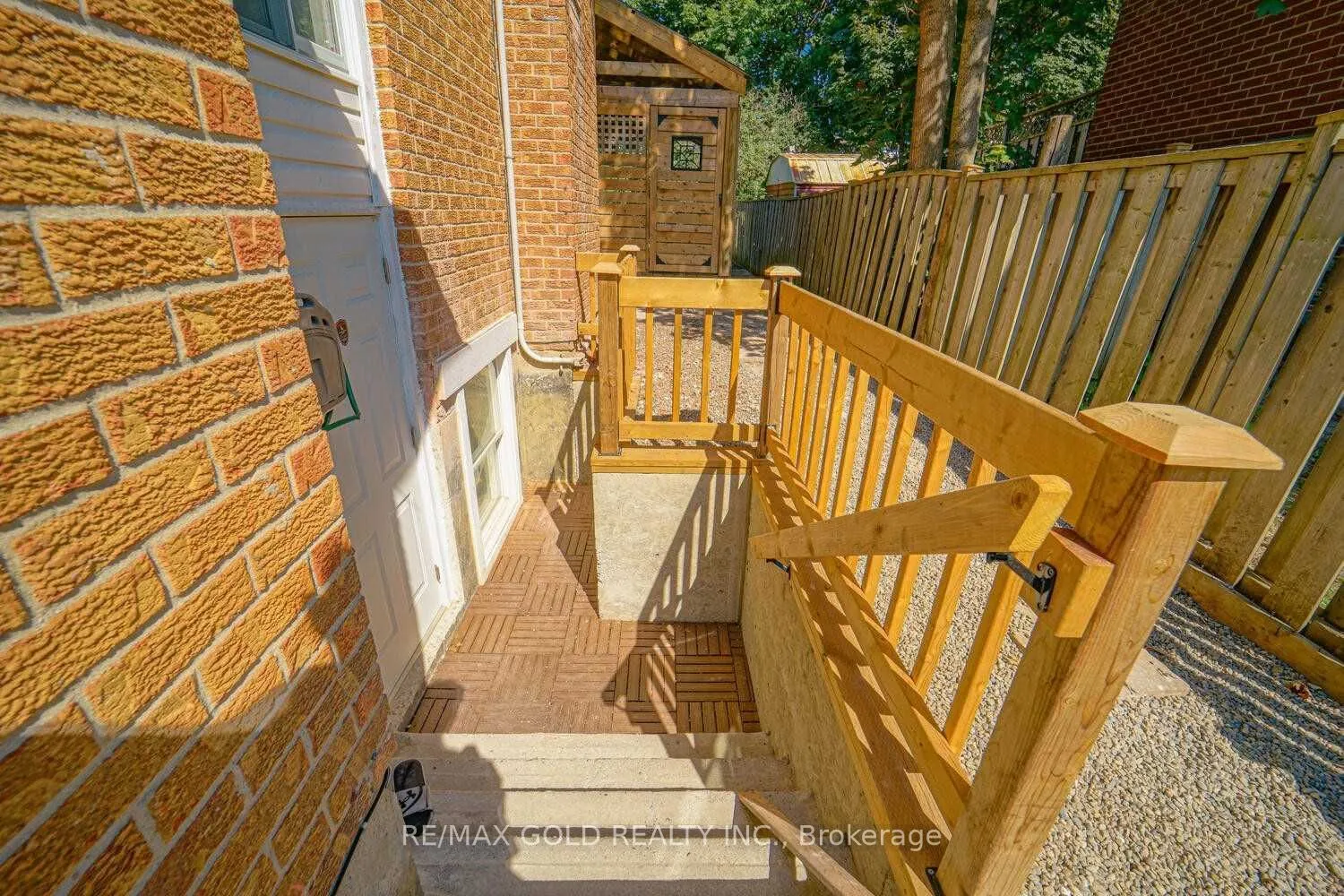 47 Moffatt Avenue, ON L6Y 2M6