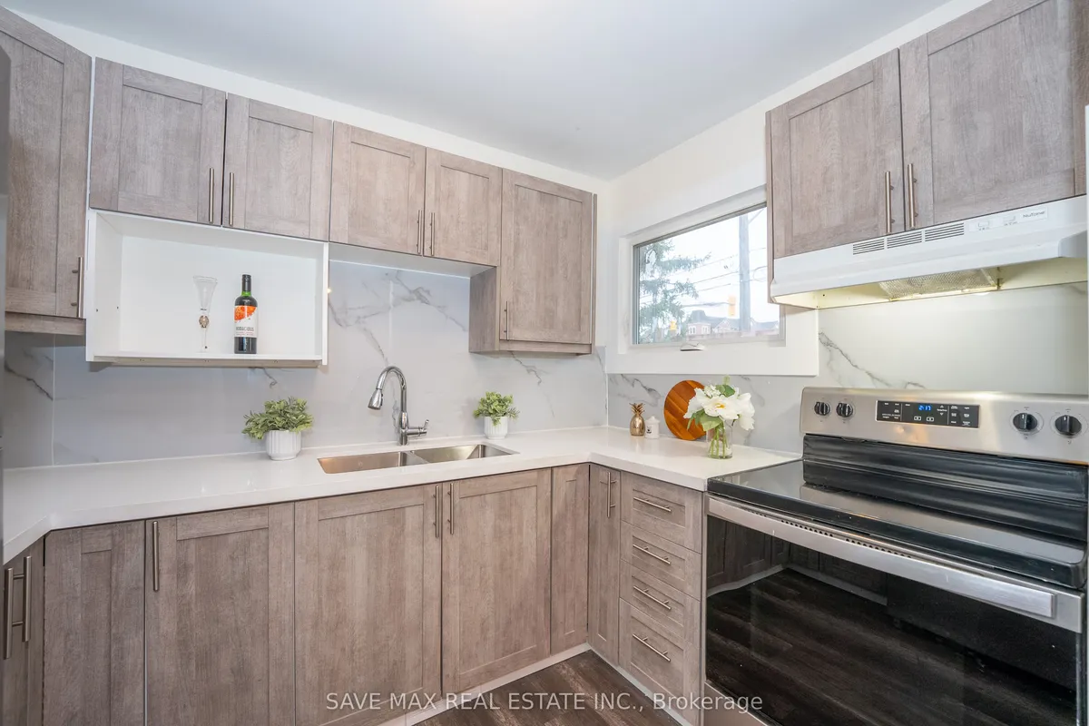 26 Hillbank Trail, ON L6S 1P6