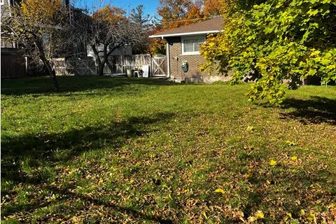 260 Sydney Street, ON L9T 1E1