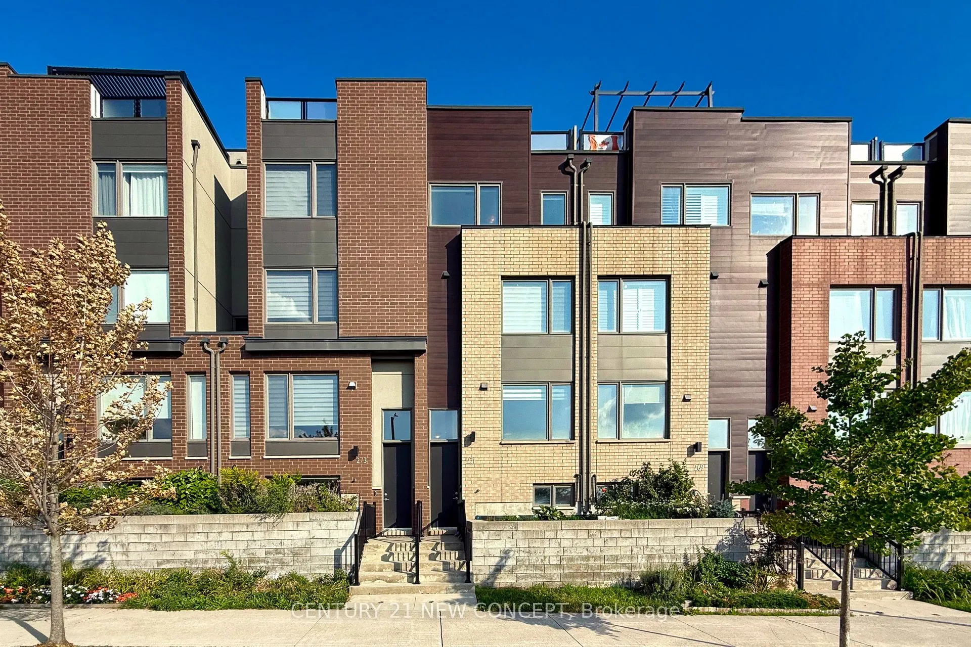 271 Downsview Park Boulevard, ON M3K 0B6